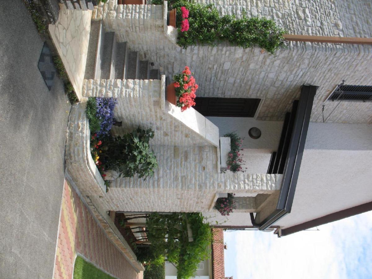 Apartmani Villa Otilija Poreč Zewnętrze zdjęcie