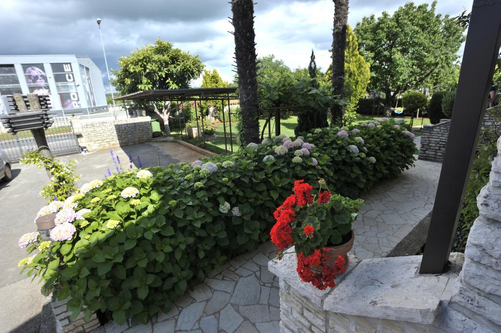 Apartmani Villa Otilija Poreč Zewnętrze zdjęcie